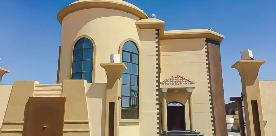 Вилла с 5 спальнями  №124515