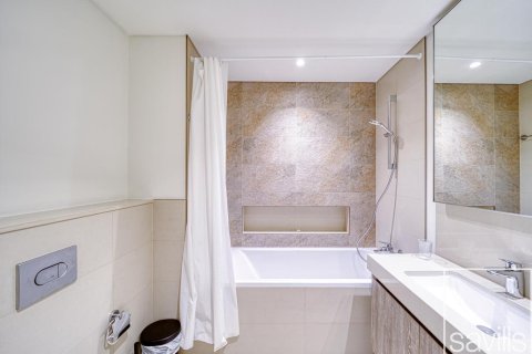 Квартира с 2 спальнями в Zabeel, ОАЭ №136578 25