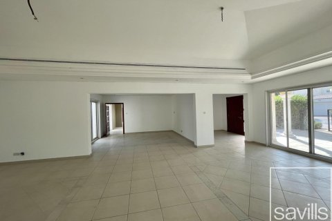 Вилла с 4 спальнями в Дубай Инвестмент Парк, ОАЭ №136580 13