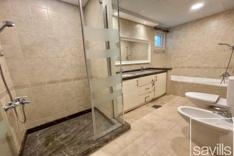 Вилла с 4 спальнями в Дубай Инвестмент Парк, ОАЭ №136580 8