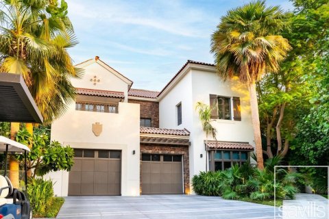 Вилла с 5 спальнями в Джумейра Гольф Эстейтс, ОАЭ №136582 3