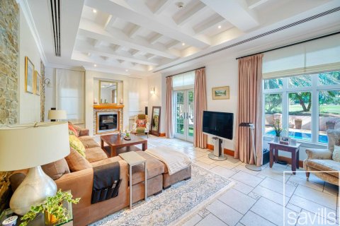 Вилла с 5 спальнями в Джумейра Гольф Эстейтс, ОАЭ №136581 10