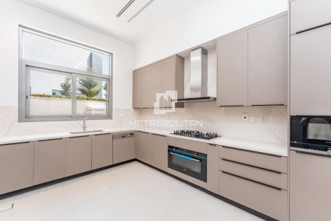 Villa de 6 dormitorios No. 129000 26