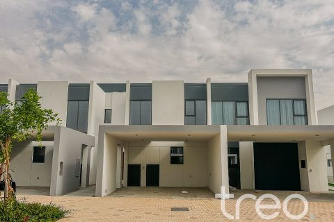 Townhouse de 3 dormitorios en Dubai, UAE No. 174182