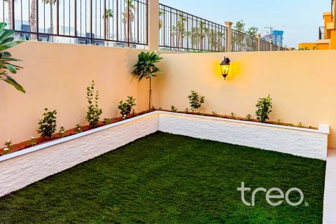 Townhouse de 4 dormitorios en Damac Lagoons, UAE No. 174180 4
