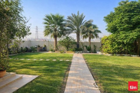 Вилла с 3 спальнями в Дубай, ОАЭ №137395 7