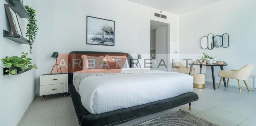 Studio Apartment in Marquise Square Tower, UAE No. 185298