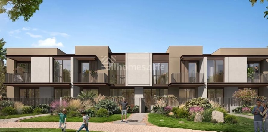 4 bedrooms Townhouse in Dubai Land, UAE No. 142949