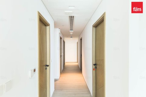 3 bedrooms Apartment in Dubai, UAE No. 199453 13