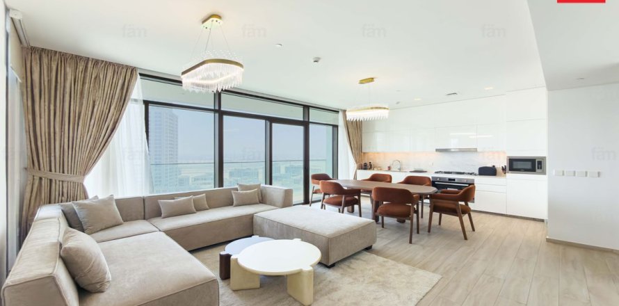 3 bedrooms Apartment in Dubai, UAE No. 199453
