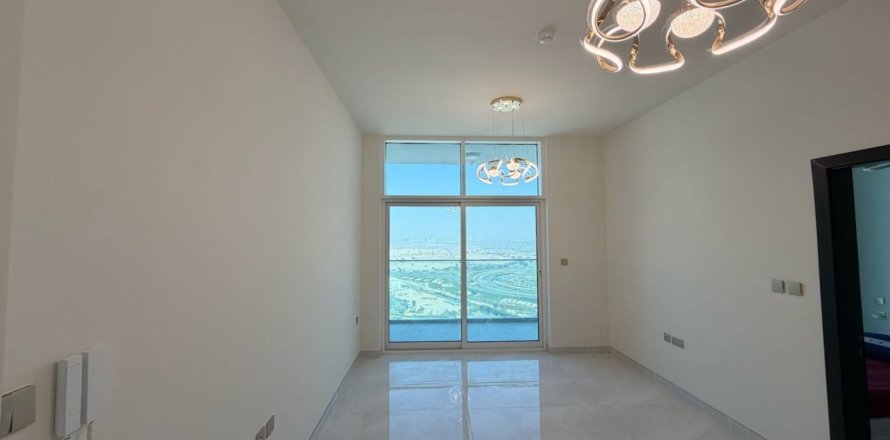 Villa de 3 dormitorios en Dubai Land, UAE No. 146468