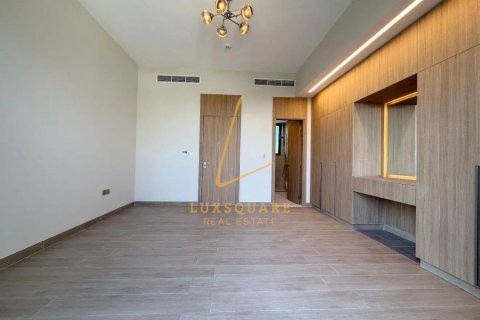 4 bedrooms Villa No. 127188 12