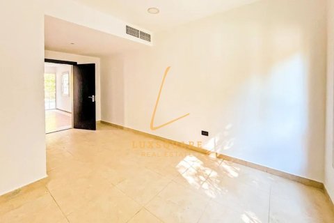 5 bedrooms Villa No. 127189 8