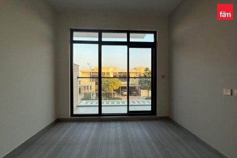 3 bedrooms Townhouse in Dubai, UAE No. 168114 12
