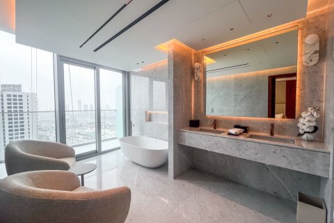 5 bedrooms Penthouse in Dubai Studio City, UAE No. 168115 11