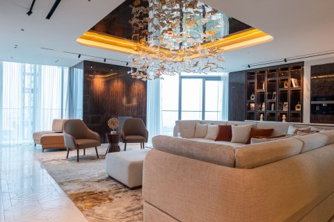5 bedrooms Penthouse in Dubai Studio City, UAE No. 168115 10