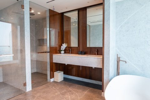 5 bedrooms Penthouse in Dubai Studio City, UAE No. 168115 6