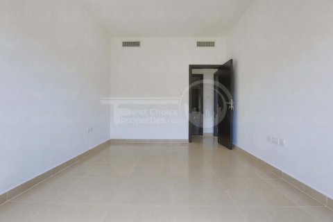 2 bedrooms Apartment in Al Reef, UAE No. 172609 10