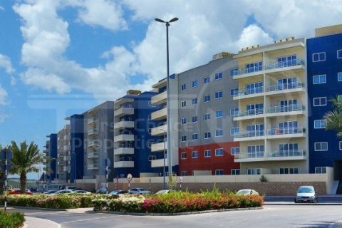 2 bedrooms Apartment in Al Reef, UAE No. 172609 16