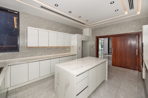 Villa de 4 dormitorios en Dubai, UAE No. 167860 3
