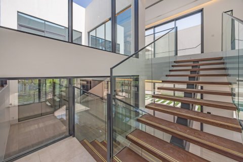 Villa de 4 dormitorios en Dubai, UAE No. 167860 15