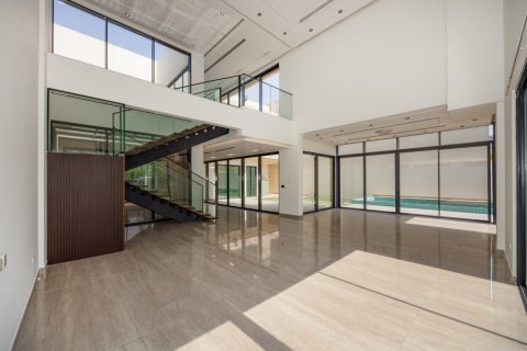 Villa de 4 dormitorios en Dubai, UAE No. 167860 4
