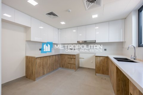 Villa de 4 dormitorios en  Yas Island, UAE No. 91709 13