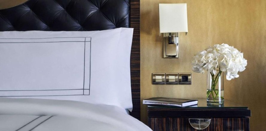 Building in Dubai, UAE No. 150358