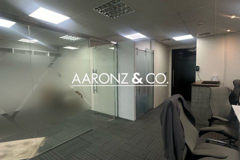 77مربع، مكتب في Bayswater, الإمارات العربية المتحدة رقم 150635