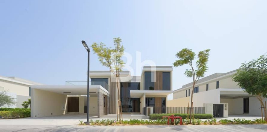 6 bedrooms Villa  No. 114582