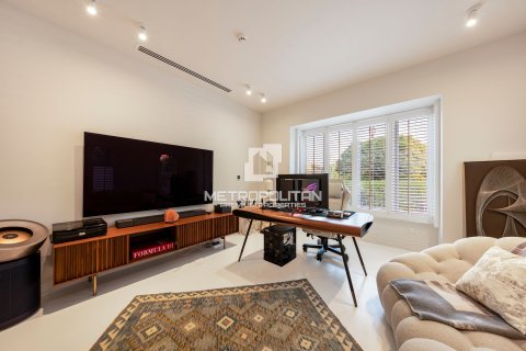 Villa de 5 dormitorios  No. 129289 3