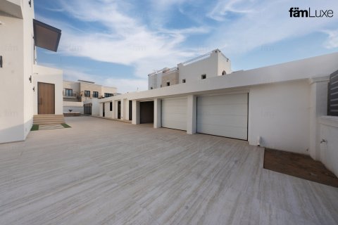 6 bedrooms Villa  No. 111888 30