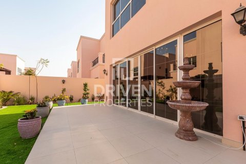 4 غرف نوم فيلا في Nadd Al Sheba, الإمارات العربية المتحدة رقم 204796 14