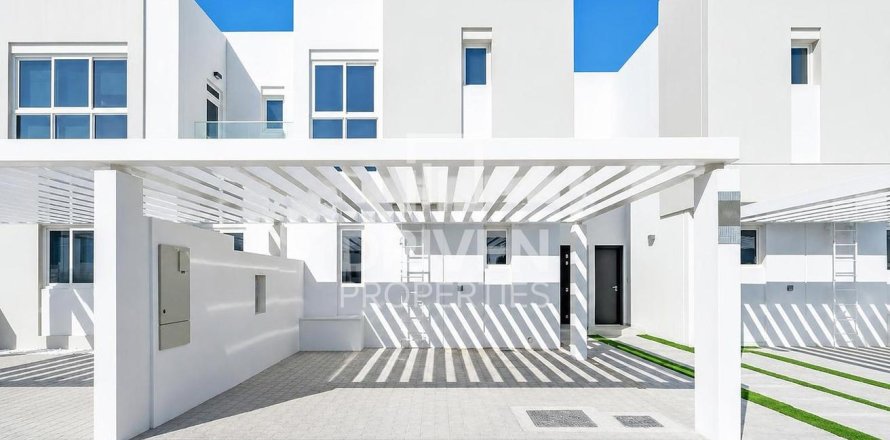 Townhouse de 3 chambres à Arabella Townhouses, UAE No. 204793
