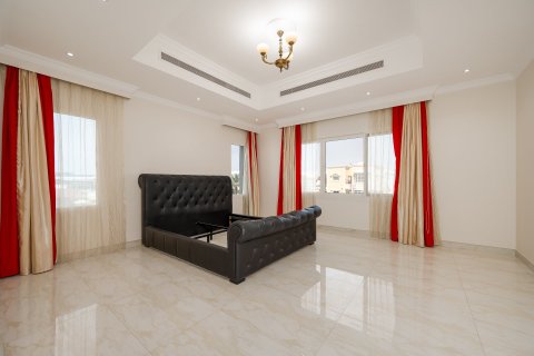 Villa de 6 dormitorios en Al Barsha, UAE No. 208658 3