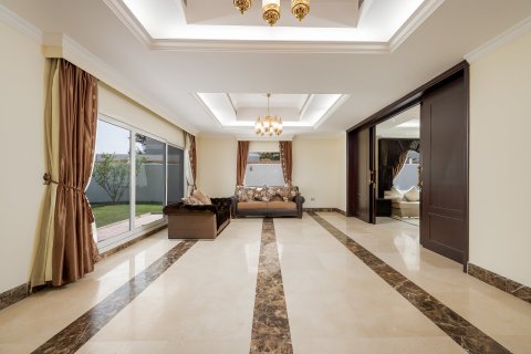 Villa de 6 dormitorios en Al Barsha, UAE No. 208658 19