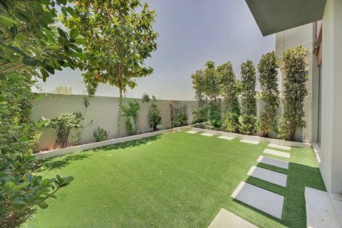 3 bedrooms Townhouse in Dubai, UAE No. 143488 18