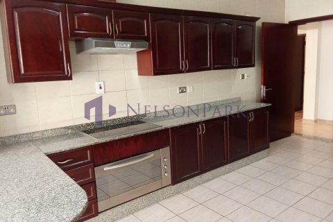 4 bedrooms Villa in Doha, Qatar No. 60997 14