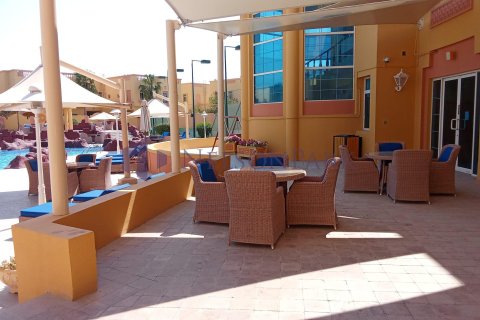 4 bedrooms Villa in Doha, Qatar No. 60997 9