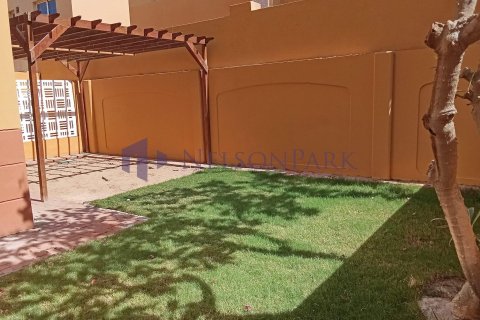 4 bedrooms Villa in Doha, Qatar No. 60997 3