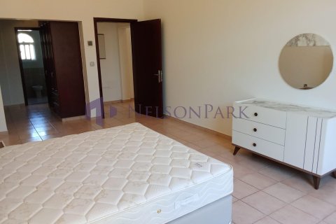 4 bedrooms Villa in Doha, Qatar No. 60997 18