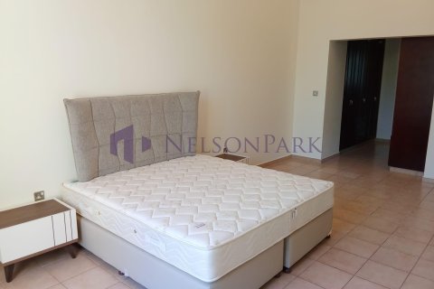 4 bedrooms Villa in Doha, Qatar No. 60997 19