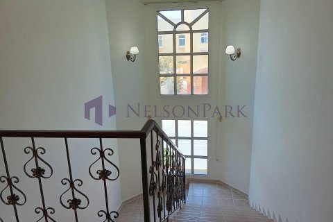 4 bedrooms Villa in Doha, Qatar No. 60997 17