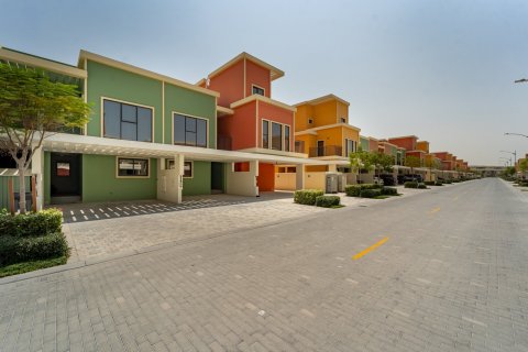 Townhouse de 4 dormitorios en The World Islands, UAE No. 210473