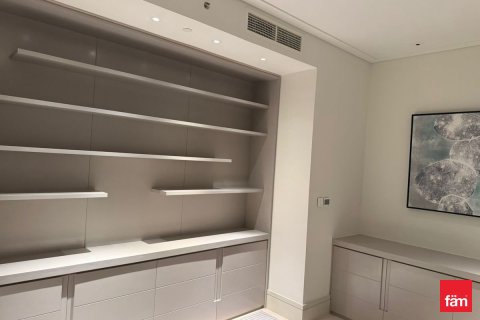 Квартира с 2 спальнями в Даунтаун Дубай (Даунтаун Бурдж Дубай), ОАЭ №162373 14