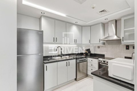 2 bedrooms Apartment in Shams, UAE No. 191893 14