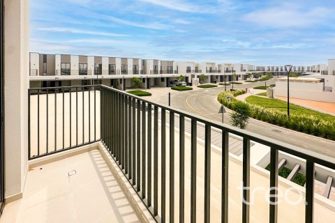 Таунхаус с 3 спальнями в EMAAR South, ОАЭ №200787 13