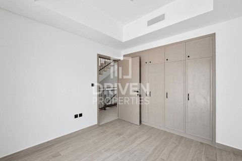 5 bedrooms Townhouse in Damac Lagoons, UAE No. 198844 11