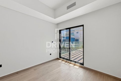 5 bedrooms Townhouse in Damac Lagoons, UAE No. 198844 13