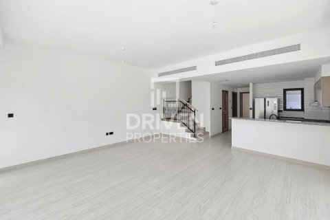 5 bedrooms Townhouse in Damac Lagoons, UAE No. 198844 18